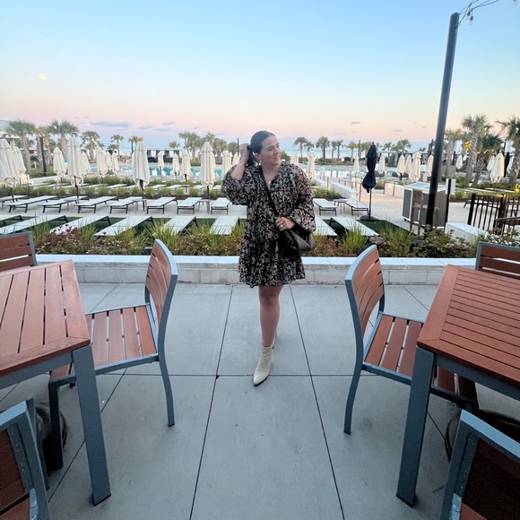 Meet your Posher, Chelsea - Picture 1 of 1